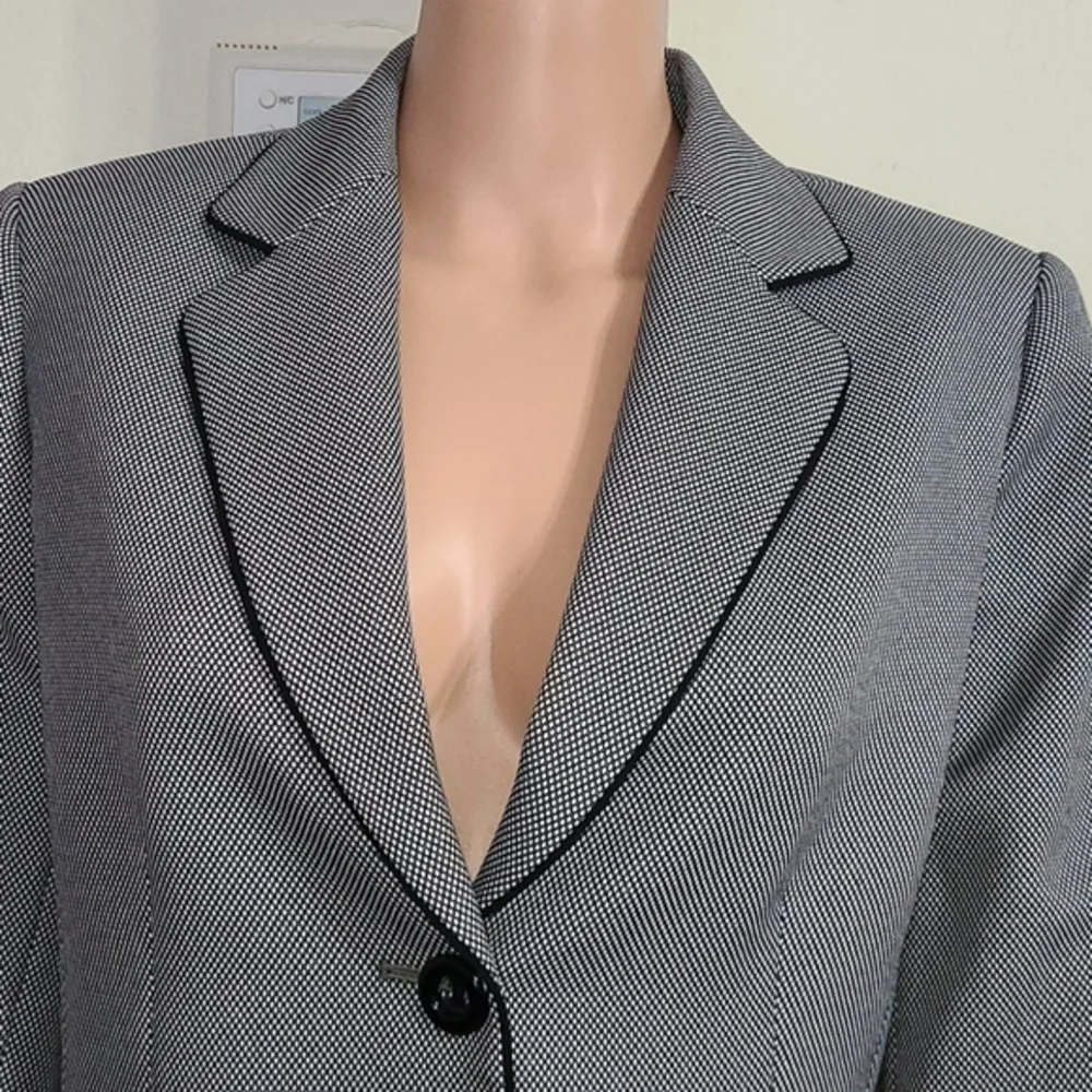 Tahari Arthur S. Levin Women's Black/White polka dot 1 Button Blazer Jacket Sz 8